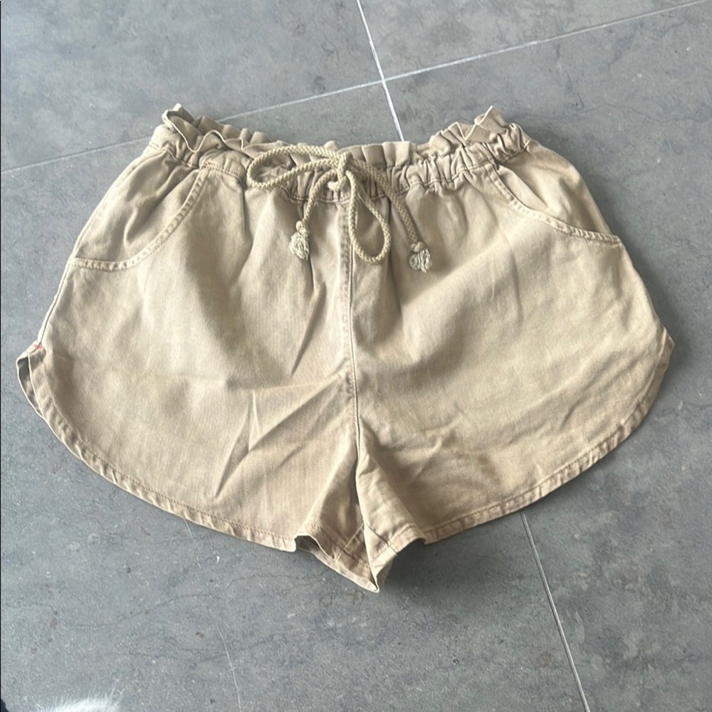 Xirina Tan Shorts NWOT
